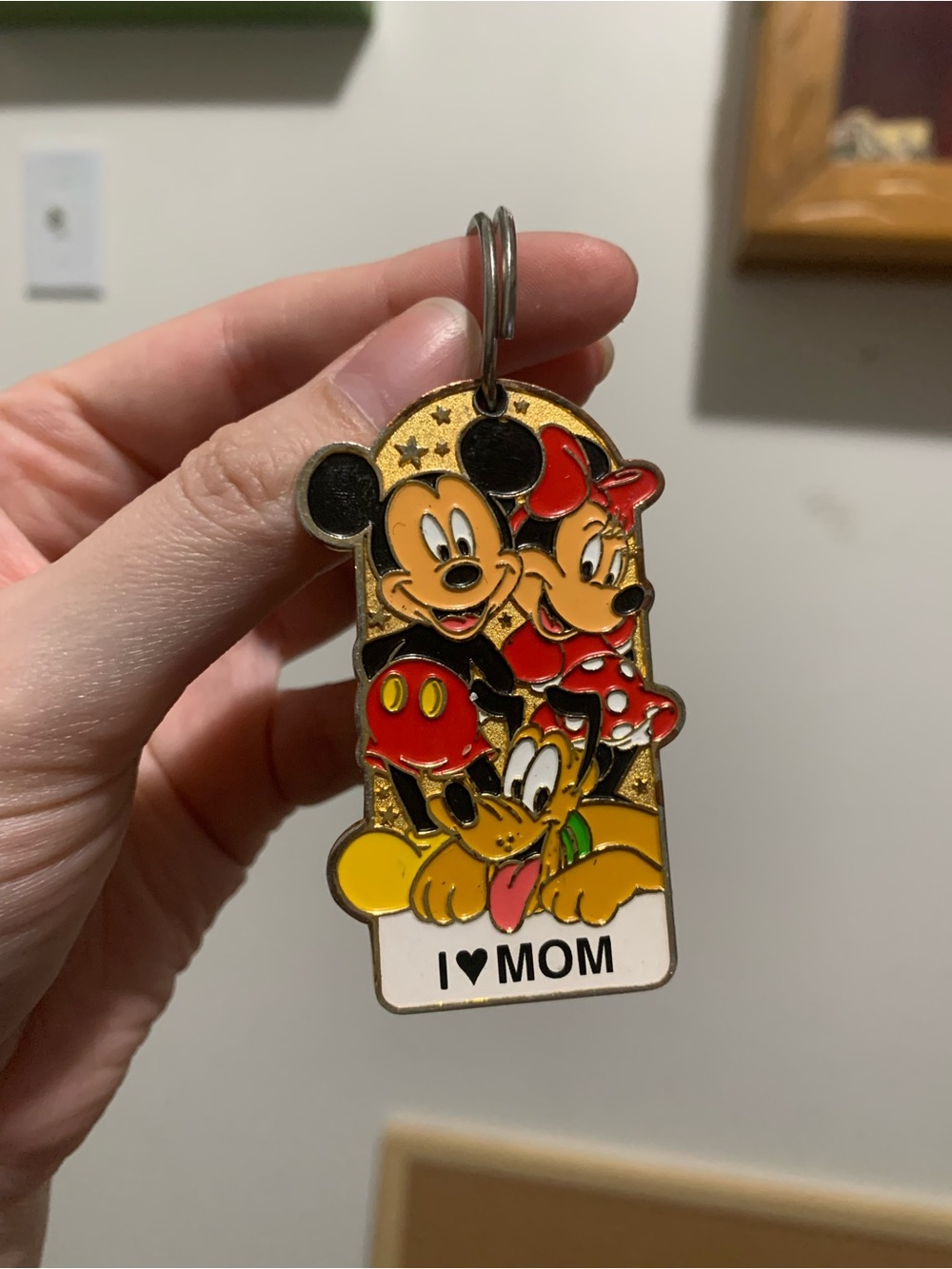Disneyland Resort Disney Mickey Mouse Minnie Mouse Pluto I Love Mom Keychain